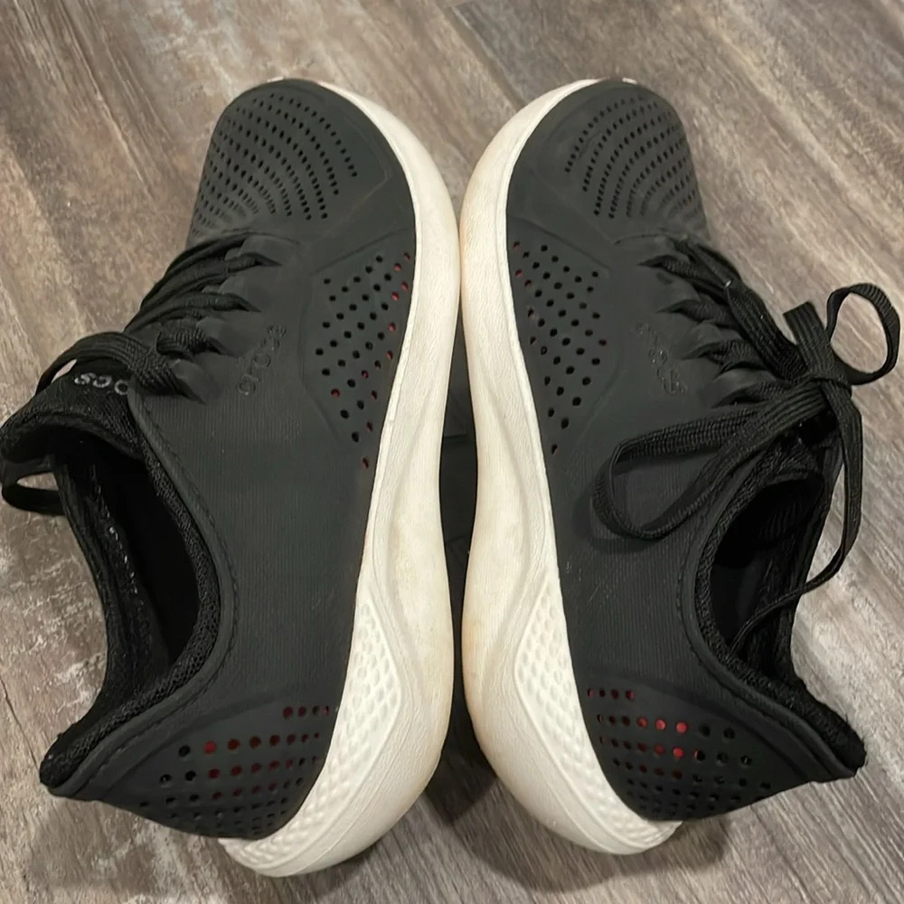 Crocs Lite Ride Pacer Sneaker - Picture 5 of 9